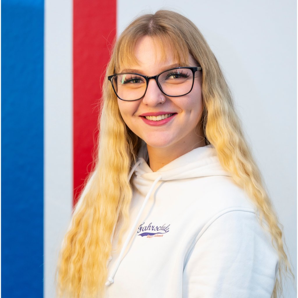 Aileen "Line" Miosga, Sekretariat